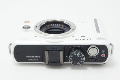 良品 Panasonic パナソニック LUMIX DMC-GF1 ボディ ミラーレス一眼カメラ ホワイト 260717m