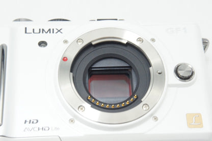 良品 Panasonic パナソニック LUMIX DMC-GF1 ボディ ミラーレス一眼カメラ ホワイト 260717m
