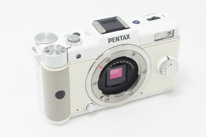 美品 PENTAX ペンタックス Q ボディ ミラーレス一眼カメラ ホワイト 260717o