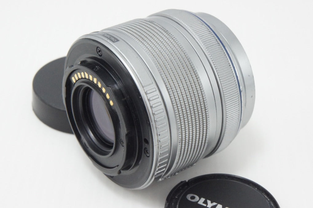 OLYMPUS オリンパス M.ZUIKO DIGITAL 14-42mm F3.5-5.6 II R マイクロフォーサーズ ズームレンズ シルバー 260717u