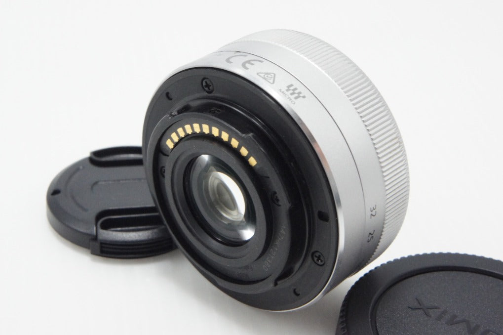 美品 Panasonic LUMIX G VARIO 12-32mm F3.5-5.6 ASPH. MEGA O.I.S. H-FS12032 マイクロフォーサーズ シルバー 260717w