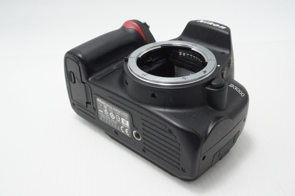 Nikon ニコン D3000 ボディ デジタル一眼レフカメラ ブラック 260720a