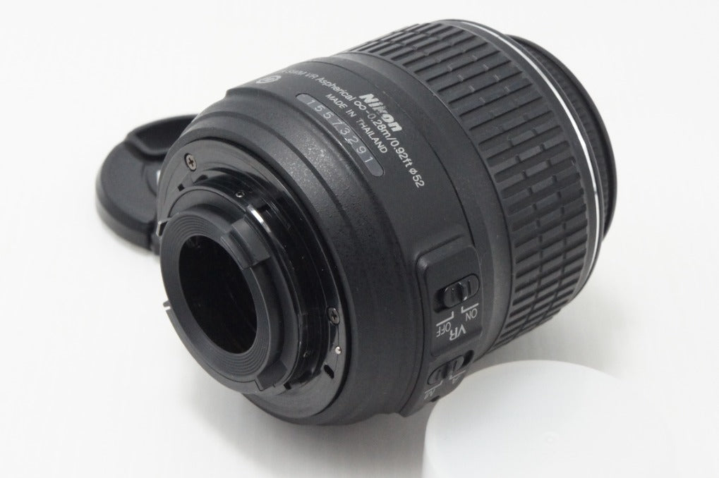 Nikon ニコン AF-S DX NIKKOR 18-55mm F3.5-5.6G VR APS-C ズームレンズ 260720b