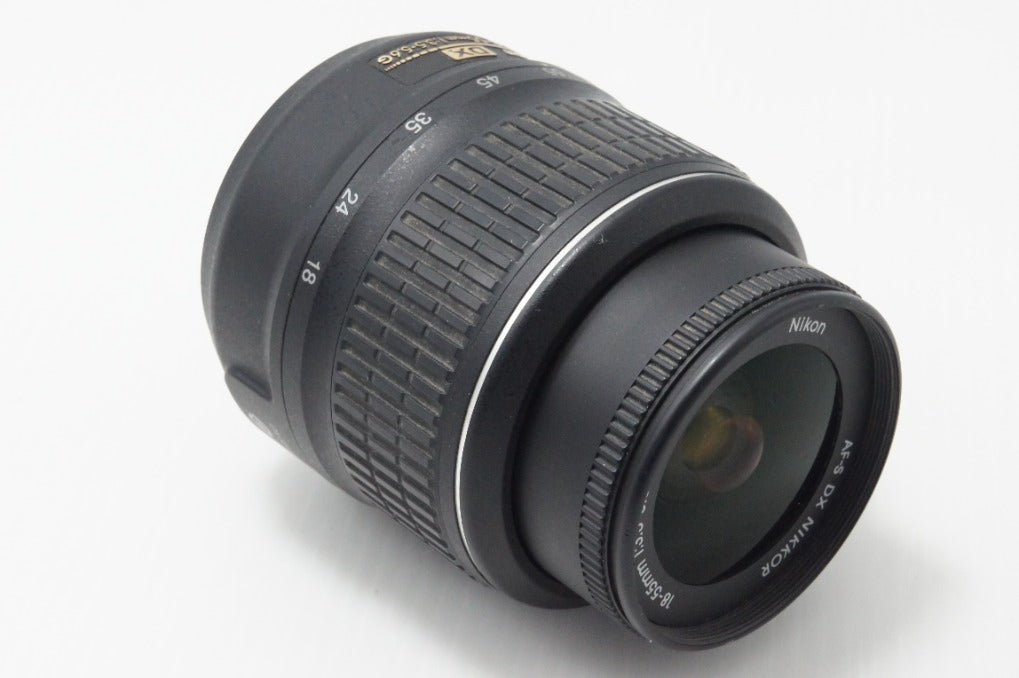 Nikon ニコン AF-S DX NIKKOR 18-55mm F3.5-5.6G VR APS-C ズームレンズ 260720b