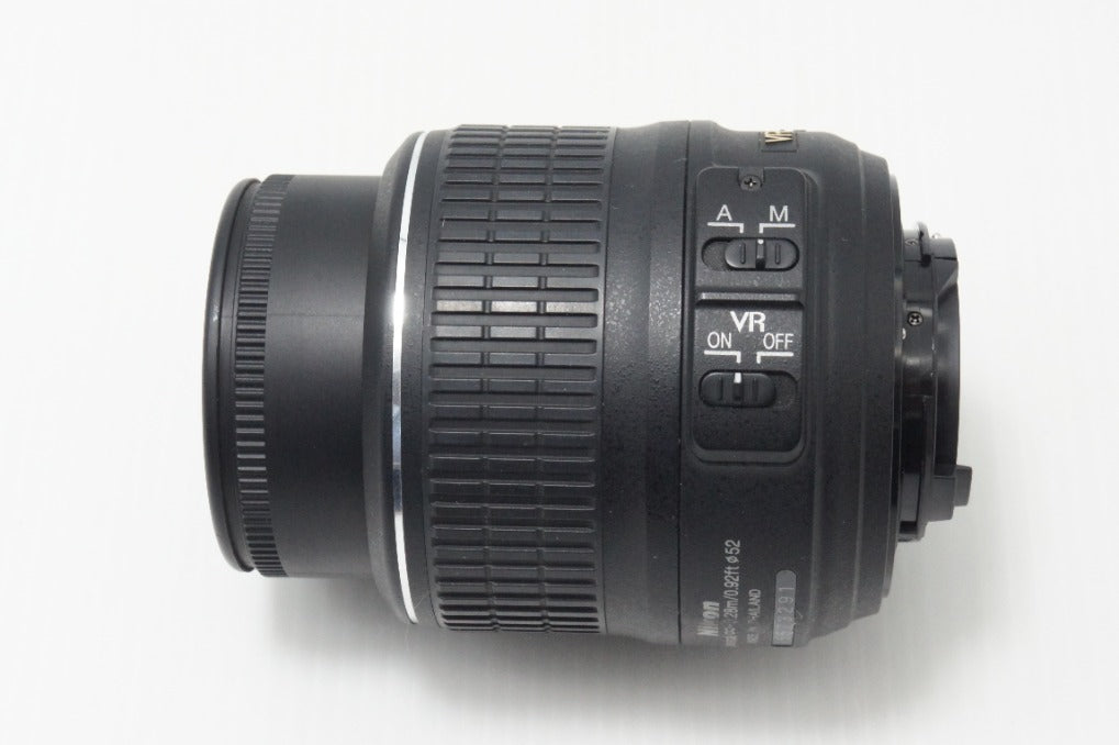 Nikon ニコン AF-S DX NIKKOR 18-55mm F3.5-5.6G VR APS-C ズームレンズ 260720b