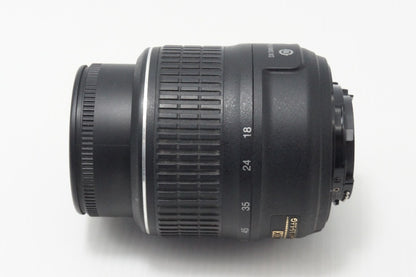 Nikon ニコン AF-S DX NIKKOR 18-55mm F3.5-5.6G VR APS-C ズームレンズ 260720b