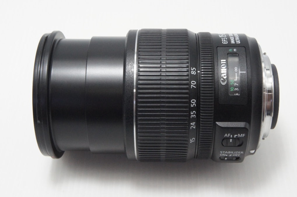 良品 Canon キヤノン EF-S 15-85mm F3.5-5.6 IS USM APS-C ズームレンズ フード付 260721f