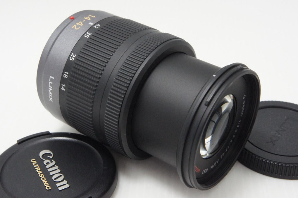 良品 Panasonic LUMIX G VARIO 14-42mm F3.5-5.6 ASPH. MEGA O.I.S H-FS014042 マイクロフォーサーズ 260723h