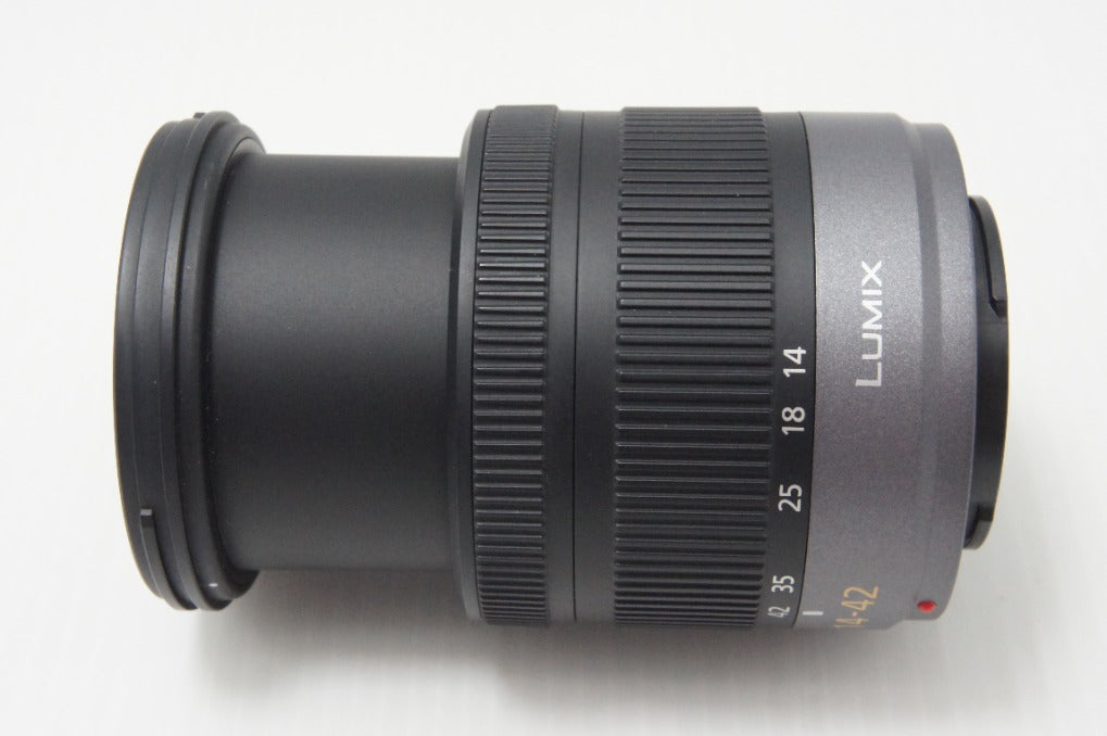 良品 Panasonic LUMIX G VARIO 14-42mm F3.5-5.6 ASPH. MEGA O.I.S H-FS014042 マイクロフォーサーズ 260723h