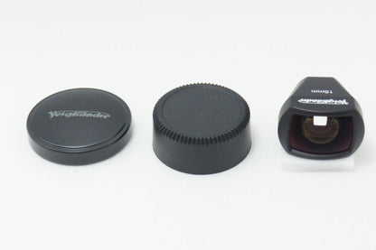美品 VOIGTLANDER SUPER WIDE HELIAR 15mm F4.5 Aspherical Leica L39 スクリューマウント ファインダー付 260723n