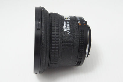 美品 Nikon ニコン AF NIKKOR 18mm F2.8D フルサイズ 単焦点レンズ フード付 260723y
