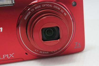 美品 Nikon ニコン COOLPIX S3500 コンパクトデジタルカメラ ラズベリーレッド 260724a
