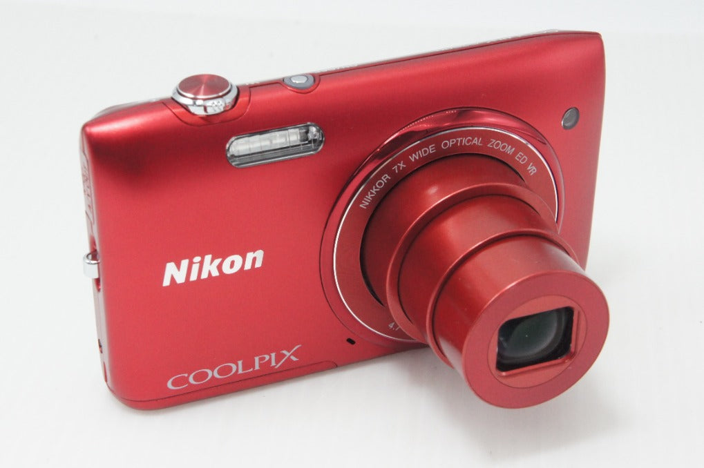 美品 Nikon ニコン COOLPIX S3500 コンパクトデジタルカメラ ラズベリーレッド 260724a
