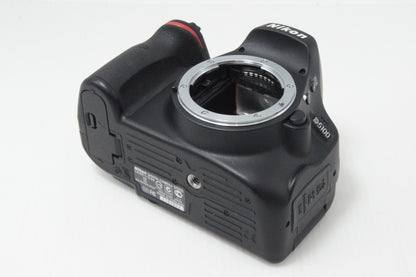 美品 Nikon D5100 ボディ + AF-S DX NIKKOR 18-55mm VR レンズキット デジタル一眼レフカメラ ブラック 260724b