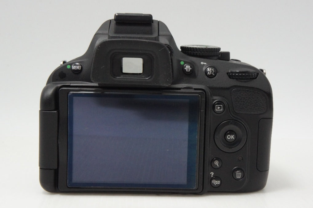 美品 Nikon D5100 ボディ + AF-S DX NIKKOR 18-55mm VR レンズキット デジタル一眼レフカメラ ブラック 260724b