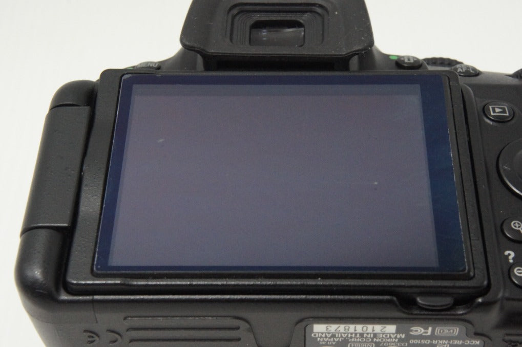 美品 Nikon D5100 ボディ + AF-S DX NIKKOR 18-55mm VR レンズキット デジタル一眼レフカメラ ブラック 260724b