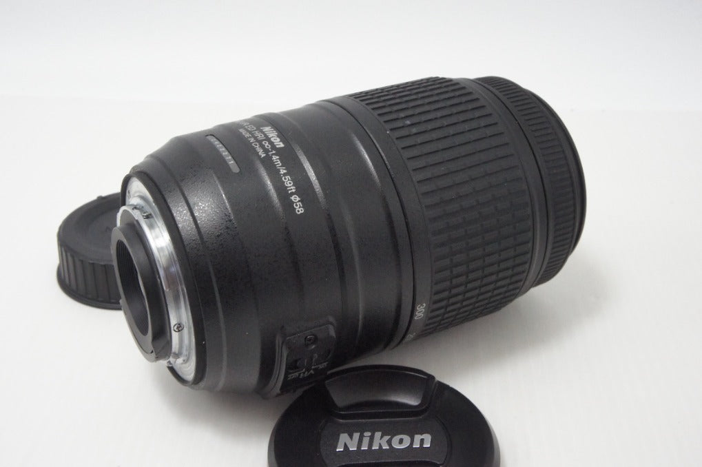 美品 Nikon ニコン AF-S DX NIKKOR 55-300mm F4.5-5.6G ED VR APS-C ズームレンズ フード付 260724c