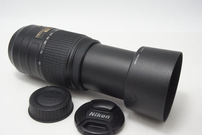 美品 Nikon ニコン AF-S DX NIKKOR 55-300mm F4.5-5.6G ED VR APS-C ズームレンズ フード付 260724c