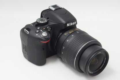 新品級 Nikon D5100 ボディ + AF-S DX NIKKOR 18-55mm VR レンズキット デジタル一眼レフカメラ ブラック 260724d