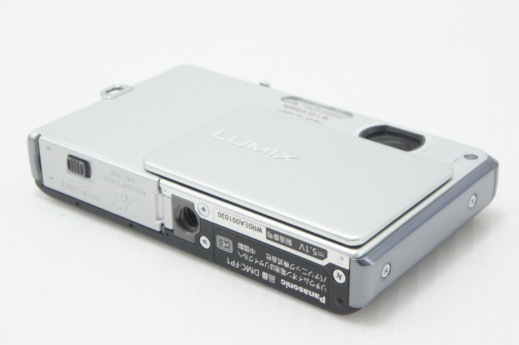 美品 Panasonic パナソニック LUMIX DMC-FP1 コンパクトデジタルカメラ シルバー 260724e