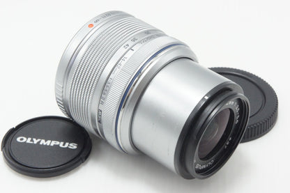 OLYMPUS オリンパス M.ZUIKO DIGITAL 14-42mm F3.5-5.6 II R マイクロフォーサーズ シルバー ズームレンズ 260724o