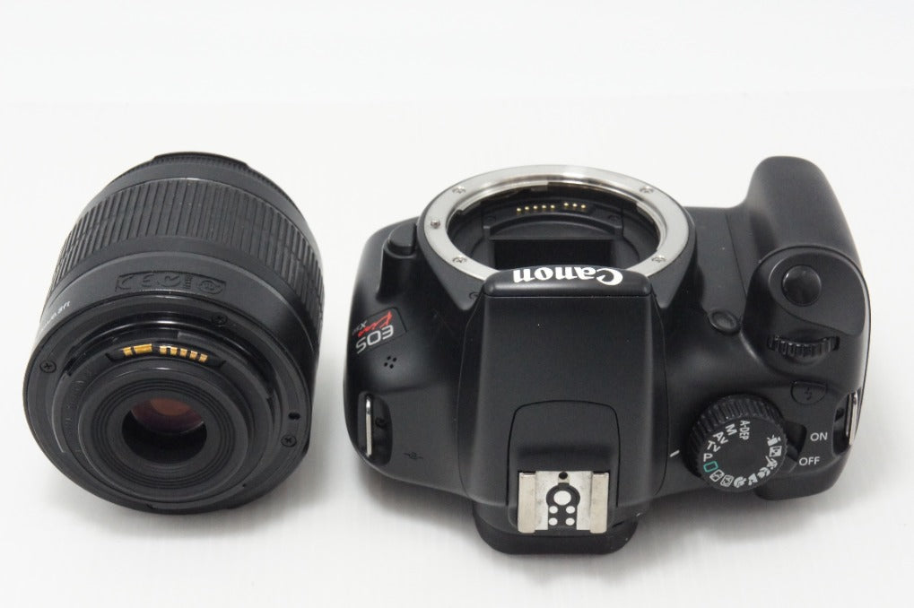 良品 Canon キヤノン EOS Kiss X50 ボディ + EF-S 18-55mm IS II レンズキット デジタル一眼レフカメラ 260727g