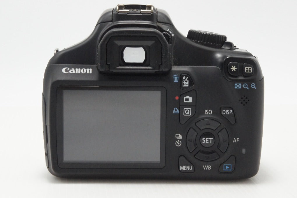 良品 Canon キヤノン EOS Kiss X50 ボディ + EF-S 18-55mm IS II