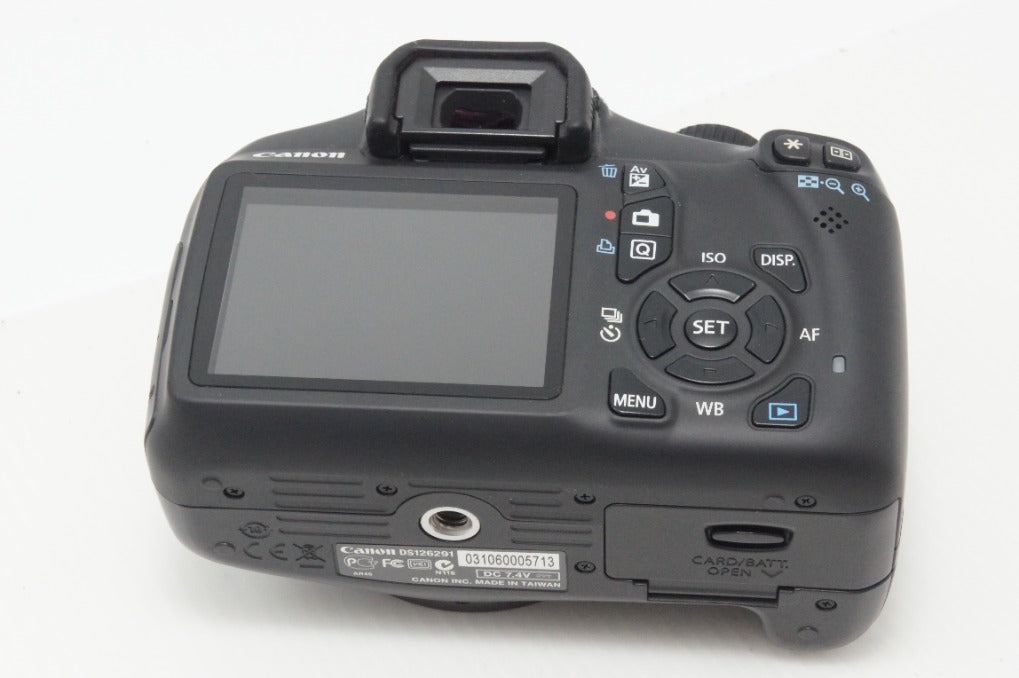 良品 Canon キヤノン EOS Kiss X50 ボディ + EF-S 18-55mm IS II レンズキット デジタル一眼レフカメラ 260727g