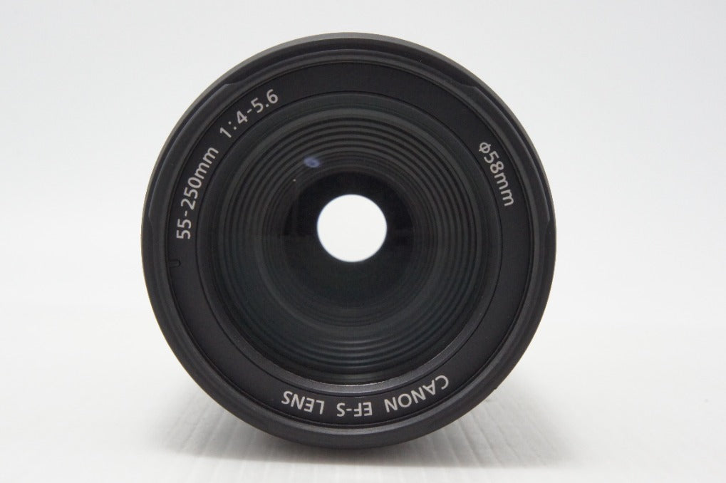 美品 Canon キヤノン EF-S 55-250mm F4-5.6 IS APS-C ズームレンズ