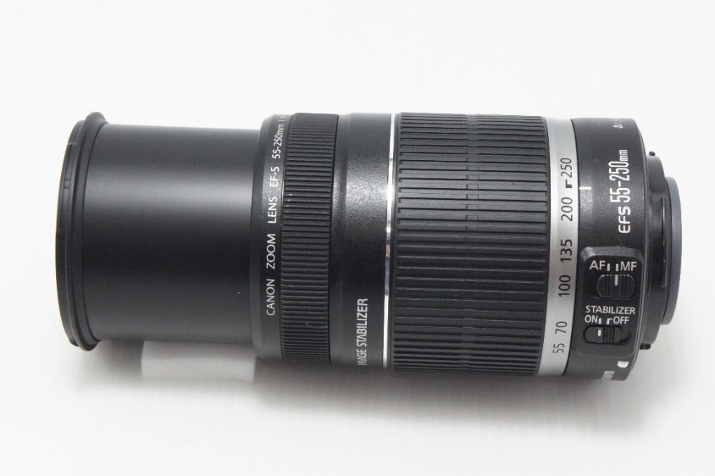 美品 Canon キヤノン EF-S 55-250mm F4-5.6 IS APS-C ズームレンズ 260727h