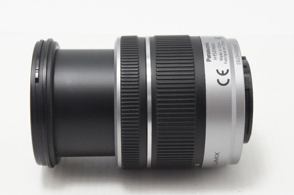 美品 Panasonic LUMIX G VARIO 14-42mm F3.5-5.6 ASPH. MEGA O.I.S H-FS014042 マイクロフォーサーズ フード付 260727m