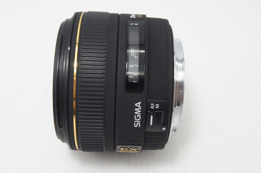 良品 SIGMA シグマ 30mm F1.4 EX DC HSM Canon キヤノン EFマウント APS-C 単焦点レンズ 260728af