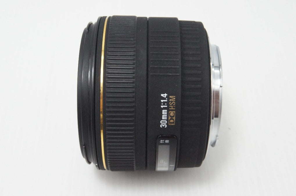 良品 SIGMA シグマ 30mm F1.4 EX DC HSM Canon キヤノン EFマウント APS-C 単焦点レンズ 260728af
