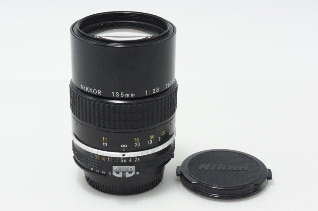 美品 Nikon ニコン Ai Nikkor 135mm F2.8 単焦点レンズ 260728o