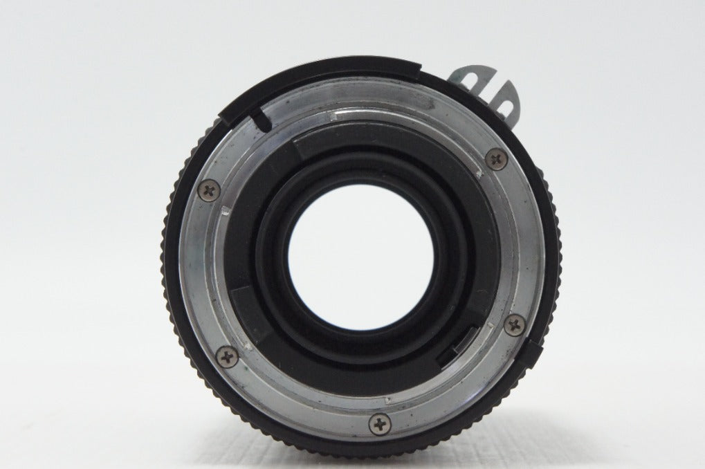 美品 Nikon ニコン Ai Nikkor 135mm F2.8 単焦点レンズ 260728o