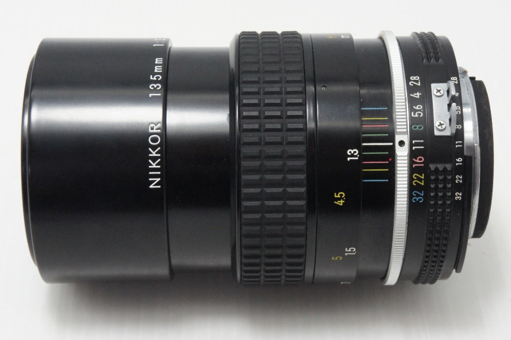美品 Nikon ニコン Ai Nikkor 135mm F2.8 単焦点レンズ 260728o