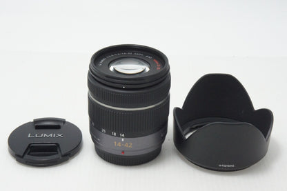 美品 Panasonic LUMIX G VARIO 14-42mm F3.5-5.6 ASPH. MEGA O.I.S H-FS014042 マイクロフォーサーズ フード付 260728q
