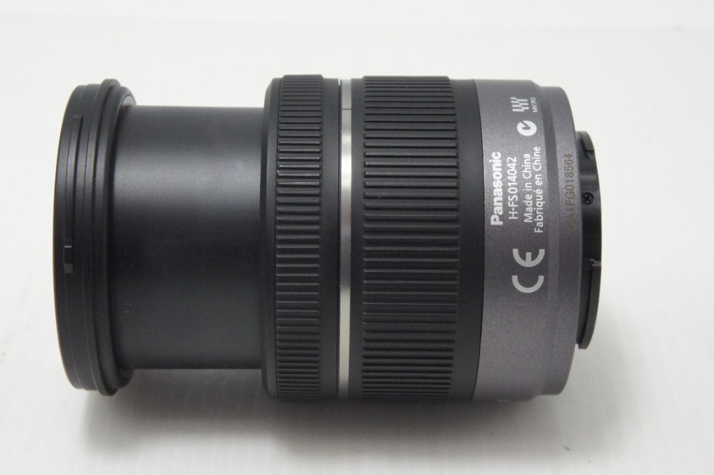 美品 Panasonic LUMIX G VARIO 14-42mm F3.5-5.6 ASPH. MEGA O.I.S H-FS014042 マイクロフォーサーズ フード付 260728q