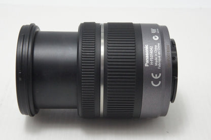 美品 Panasonic LUMIX G VARIO 14-42mm F3.5-5.6 ASPH. MEGA O.I.S H-FS014042 マイクロフォーサーズ フード付 260728q