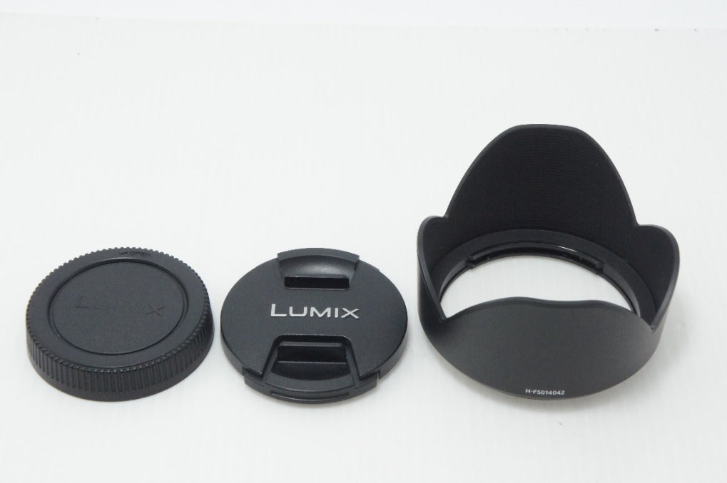 美品 Panasonic LUMIX G VARIO 14-42mm F3.5-5.6 ASPH. MEGA O.I.S H-FS014042 マイクロフォーサーズ フード付 260728q