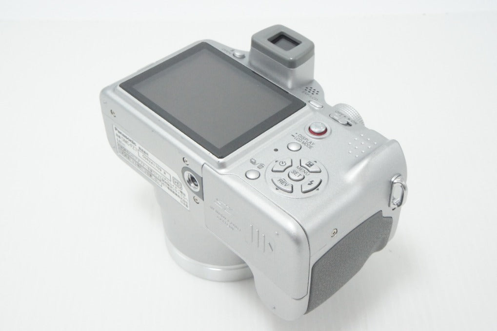 良品 Panasonic パナソニック LUMIX DMC-FZ7-S デジタルカメラ シルバー ケース付 260728s