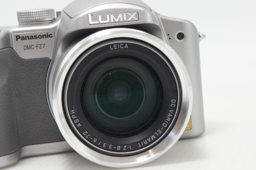 良品 Panasonic パナソニック LUMIX DMC-FZ7-S デジタルカメラ シルバー ケース付 260728s