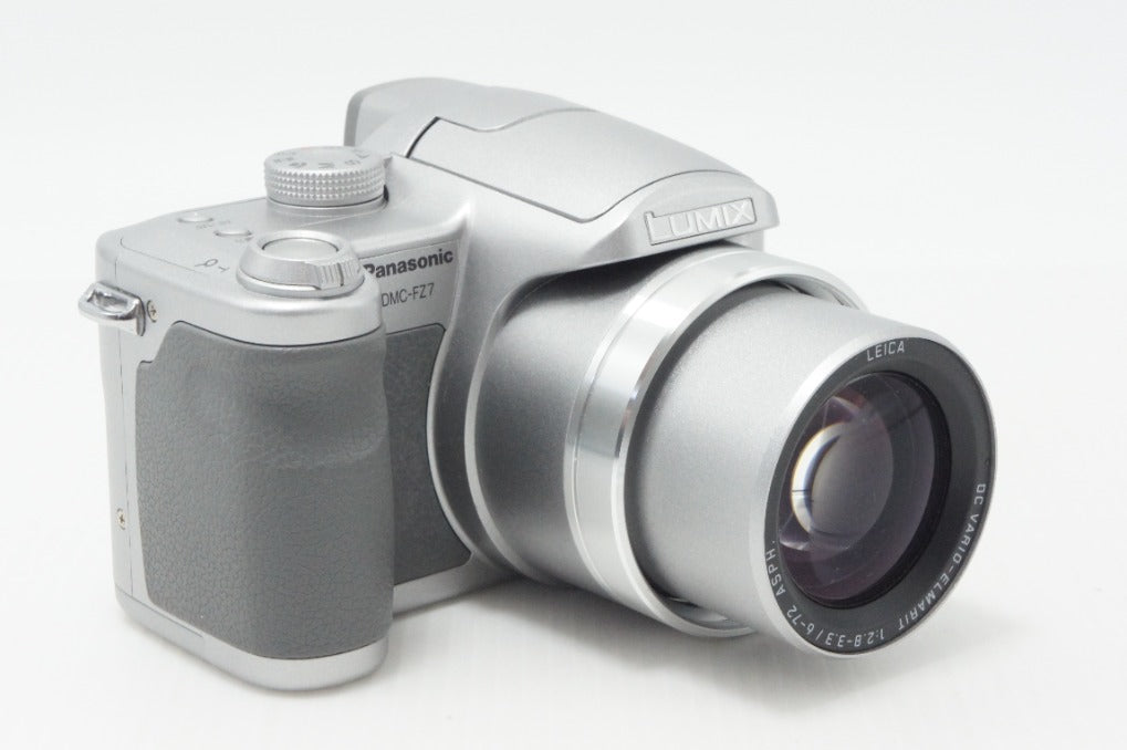 良品 Panasonic パナソニック LUMIX DMC-FZ7-S デジタルカメラ シルバー ケース付 260728s