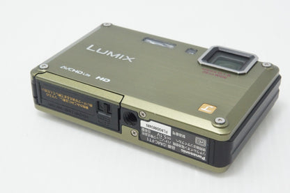 Excellent Condition Panasonic LUMIX DMC-FT1 Compact Digital Camera Foliage Green with Original Box 260728u
