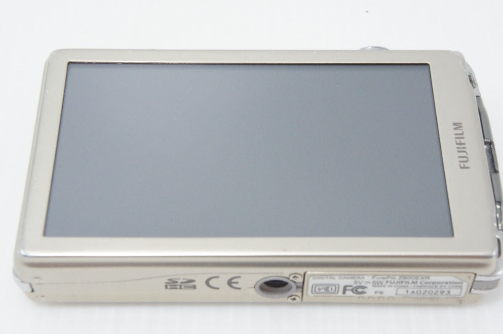 FUJIFILM フジフィルム FinePix Z800EXR コンパクトデジタルカメラ