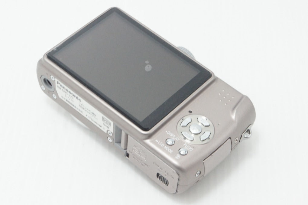 美品 Panasonic パナソニック LUMIX DMC-TZ3 コンパクトデジタルカメラ ブラウン ケース 元箱付 260729e