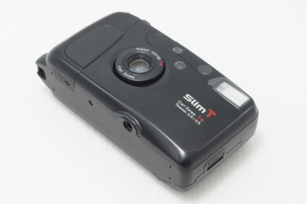 良品 KYOCERA 京セラ Slim T (Carl Zeiss Tessar 35mm F3.5) 35mmコンパクトフィルムカメラ 260729g