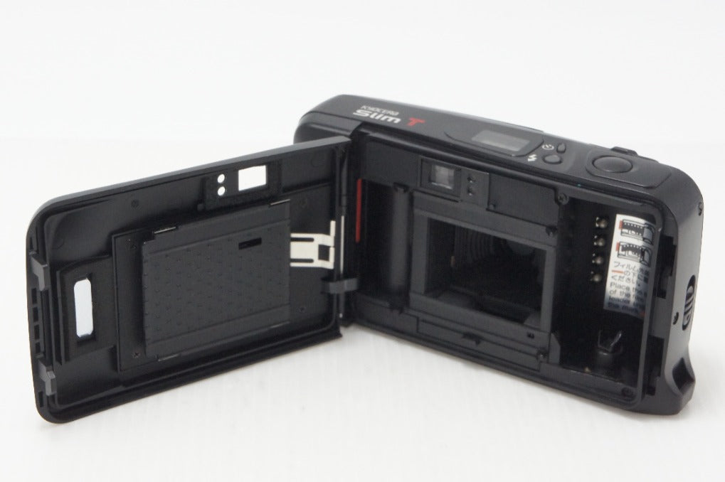 良品 KYOCERA 京セラ Slim T (Carl Zeiss Tessar 35mm F3.5) 35mmコンパクトフィルムカメラ 260729g