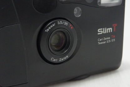 良品 KYOCERA 京セラ Slim T (Carl Zeiss Tessar 35mm F3.5) 35mmコンパクトフィルムカメラ 260729g