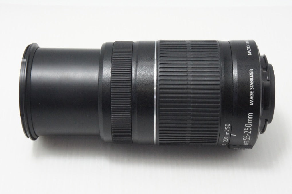 美品 Canon キヤノン EF-S 55-250mm F4-5.6 IS II APS-C ズームレンズ 260729t